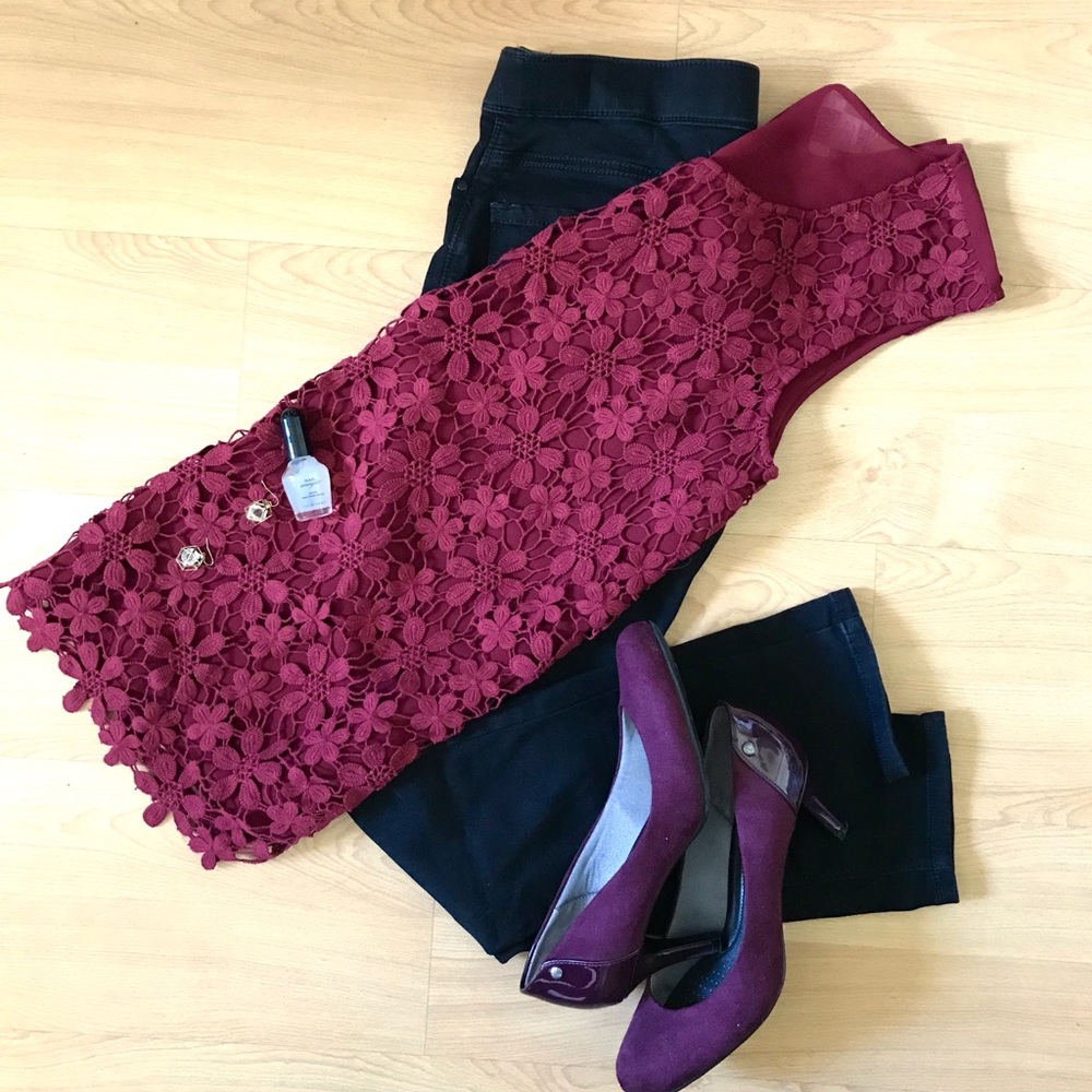 Size M tunic tank, Scarlett red